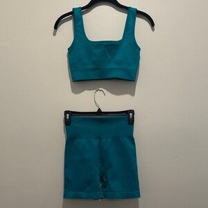 Teal workout set